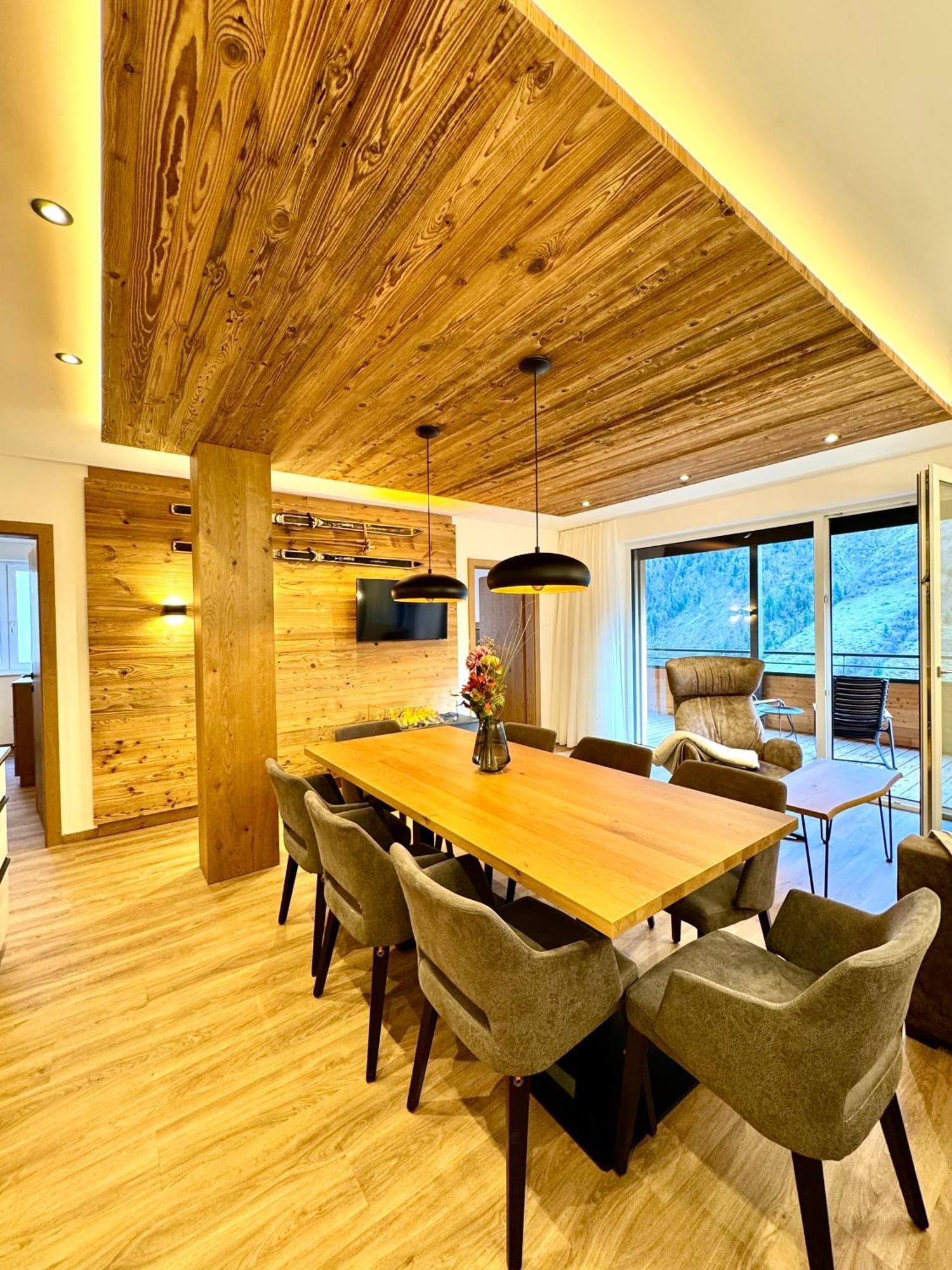 Alpenstolz Damuels Haus 4 - Stilvoll Urlauben In Den Bergen Lejlighed Eksteriør billede